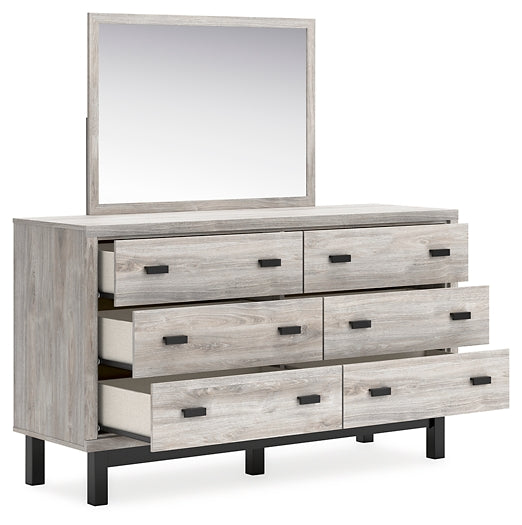 Vessalli King Panel Bed with Mirrored Dresser and Chest